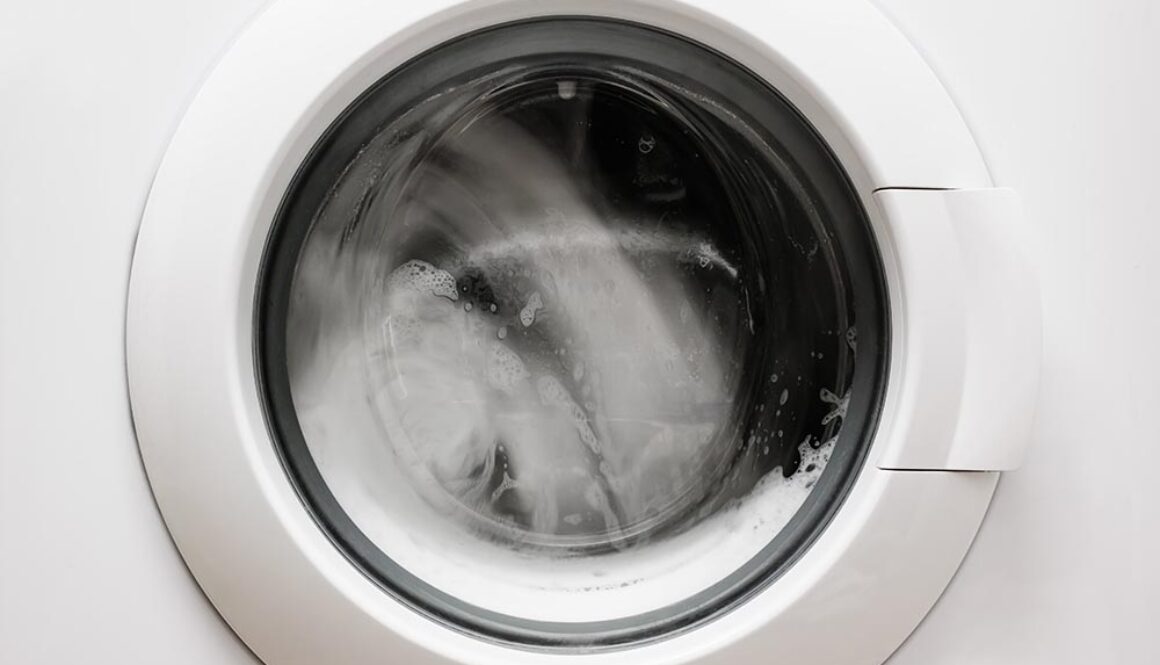 Waschmaschine reinigen mit Hausmitteln – So geht’s richtig