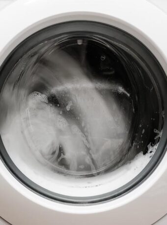 Waschmaschine reinigen mit Hausmitteln – So geht’s richtig